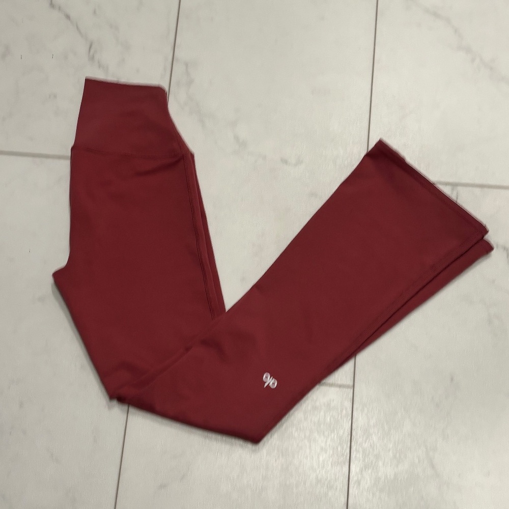 ALO  High-Waist 7/8 Bootcut Leggings in Mauve, SZ XXS